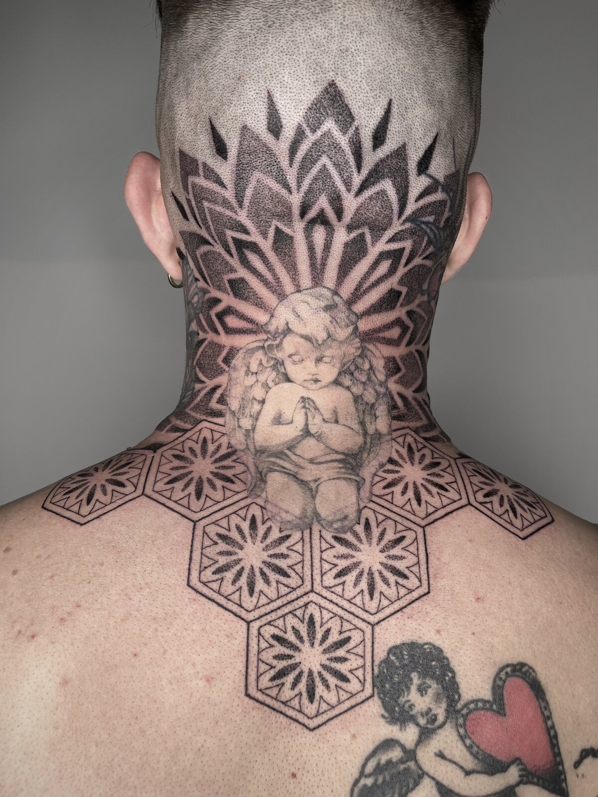 fine-line-tattoo-artist