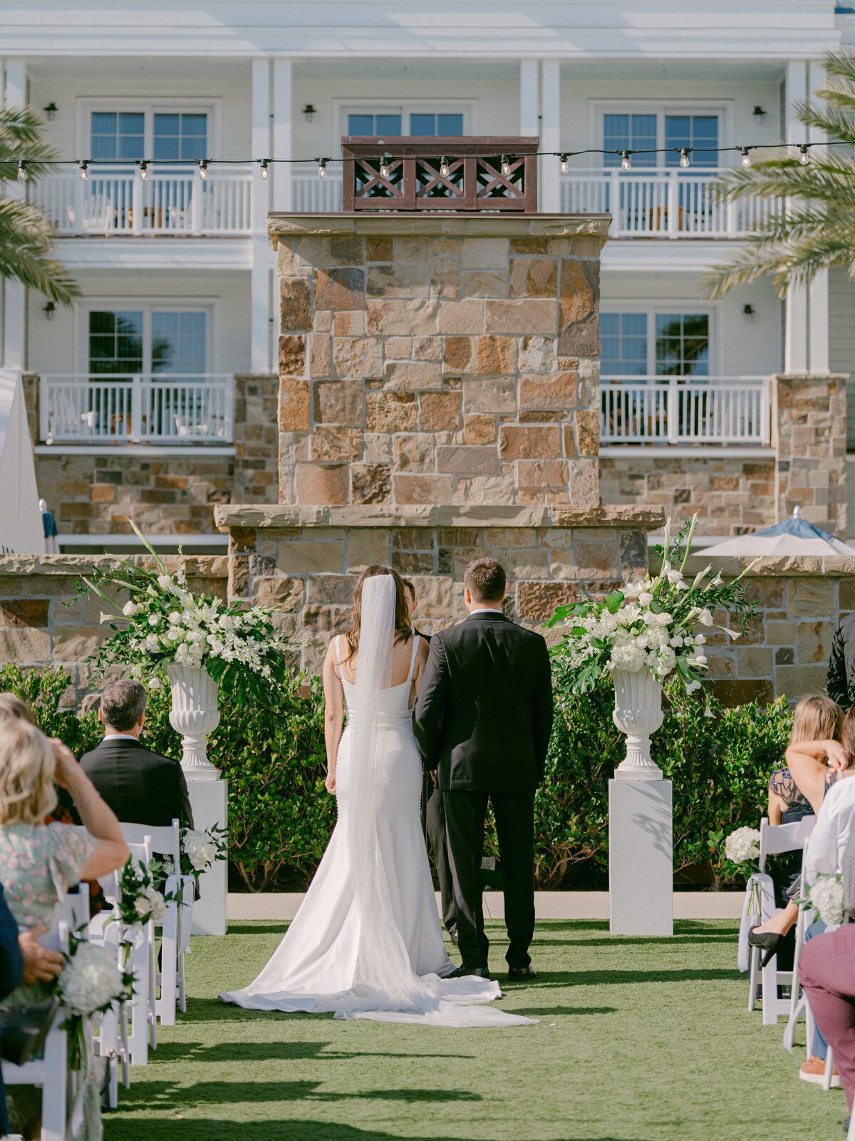 A breathtaking Destination Wedding, where Ana and Colin exchanged vows against the backdrop at Newport Beach Orange County Coastal Resort captured with a timeless, editorial eye by Michael Asmussen, an internationally recognized destination wedding photographer specializing in luxury celebrations. Explore more of Michael’s work in Orange County, Palm Springs, Los Angeles, San Diego, Tokyo Japan, Las Vegas, Seoul and beyond.