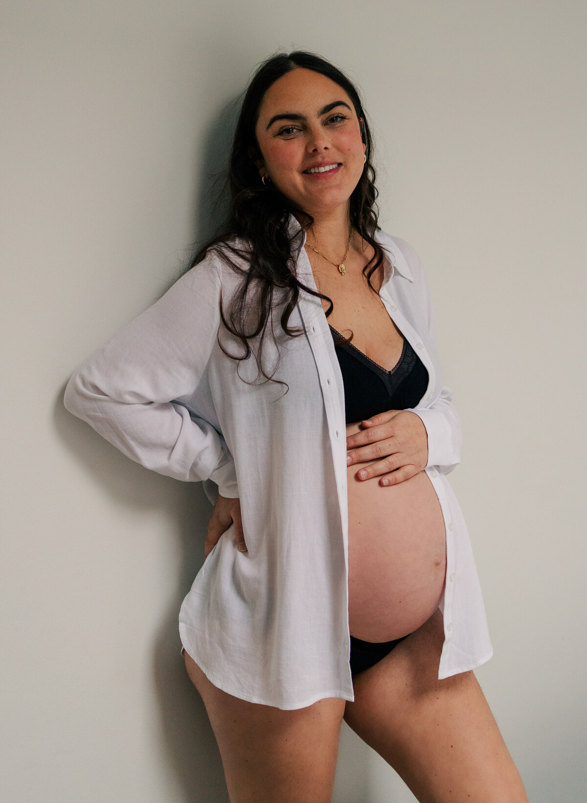 Kira - Maternity - At Home - Gaby Potter Photography - Jan 2025 -13