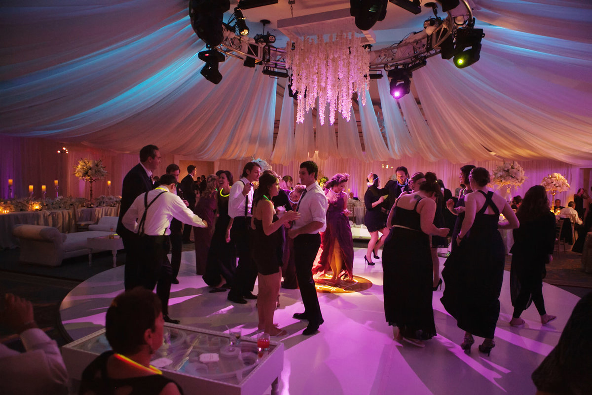 wedding_reception_ideas_dance_party_photos_st._louis_venues_751
