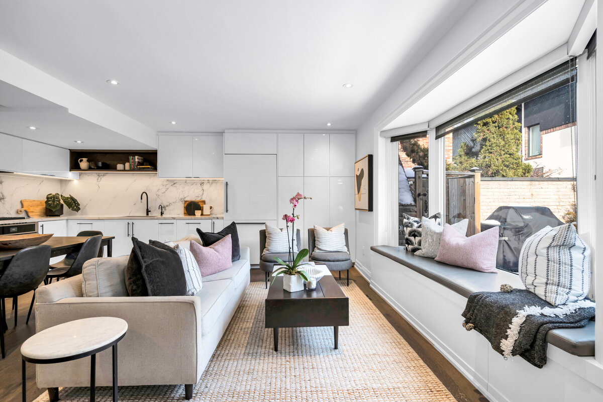 010_Living Room