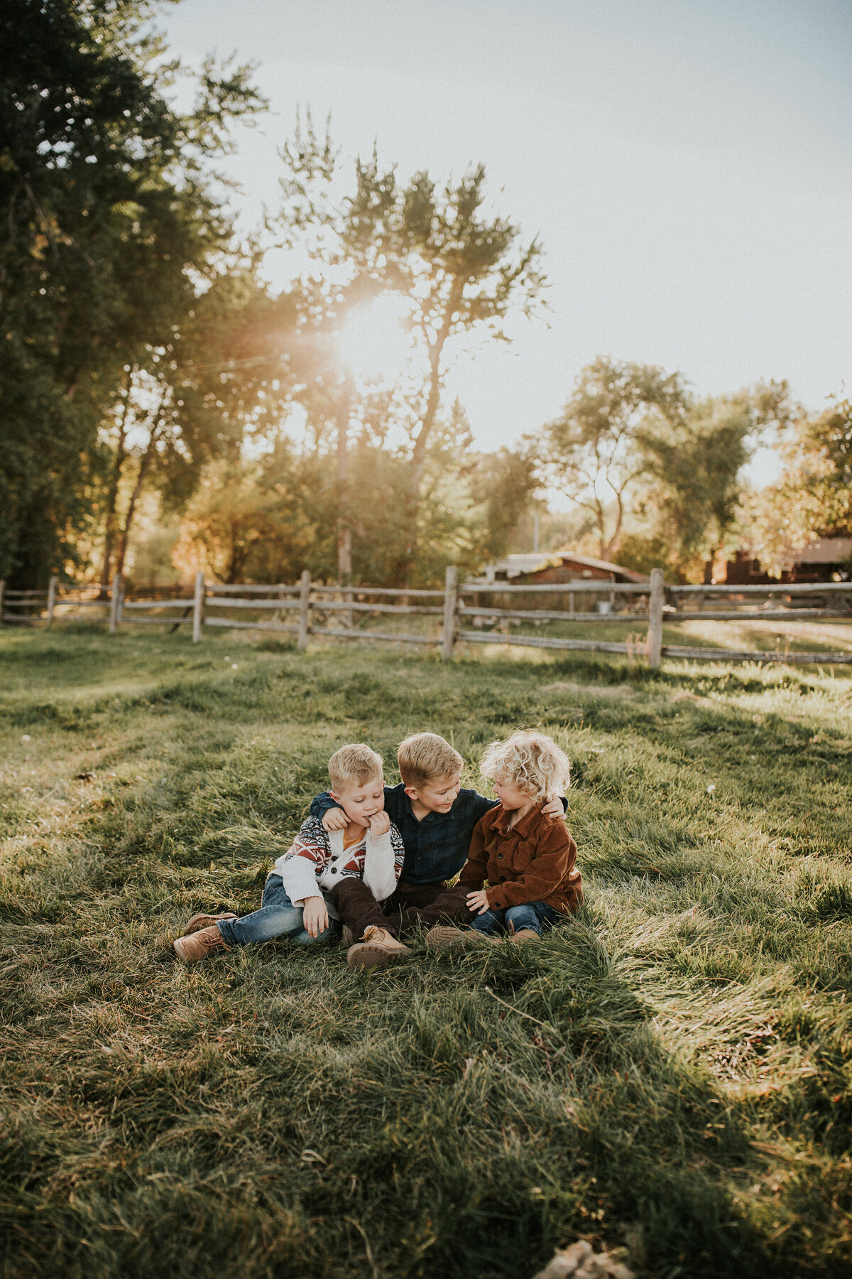 family-ranch-outdoor-photo-session-montana-14