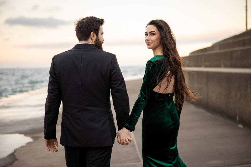 35-Chicago-Engagement-Session-2023