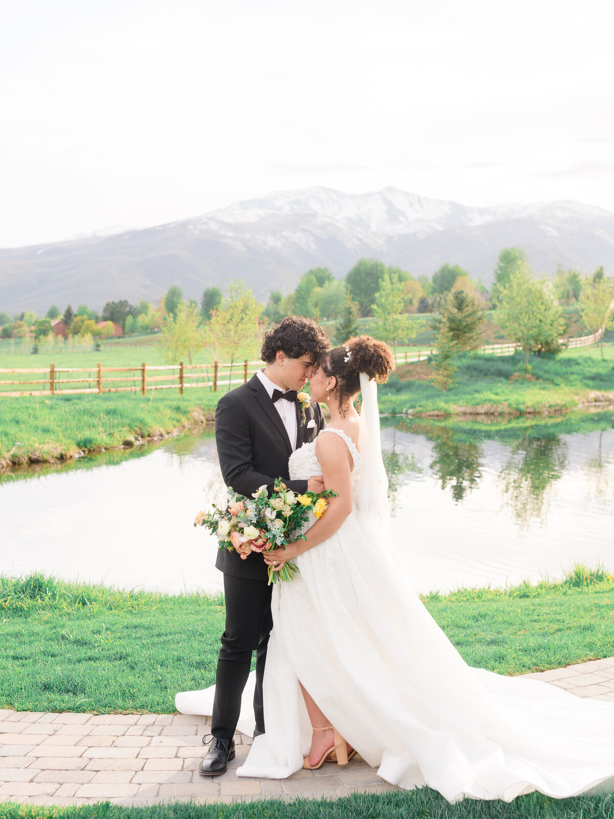 mountain-wedding-couple-photo-fine-art-philadelphia-destination.jpg
