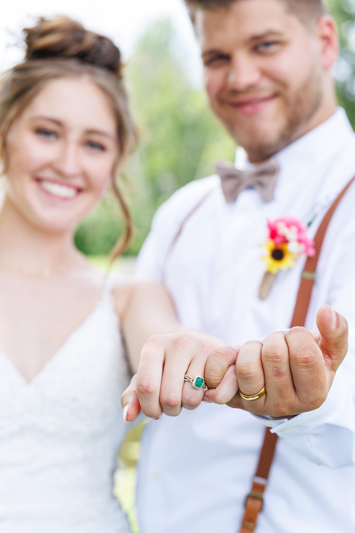 887-BekaMatthew-Wedding-Photographer-St-Cloud-Brainerd-MN-MindiJenningsPhotography