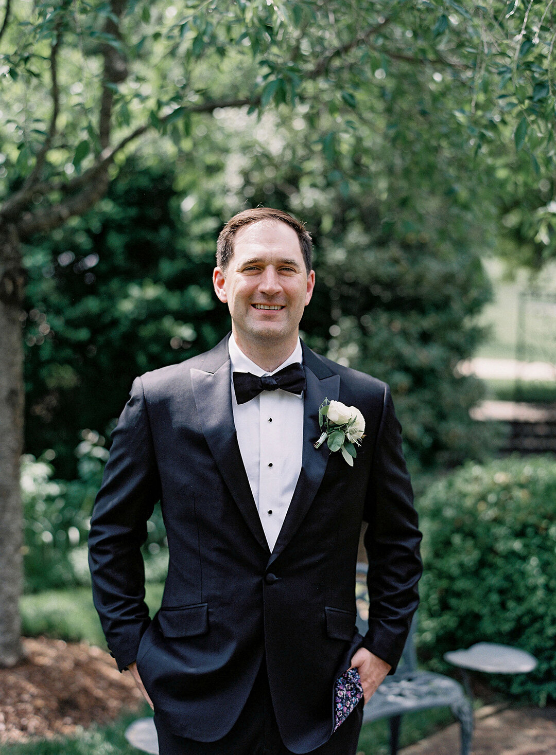 KathleenRob5-3-25GlenstoneGardenVA-VickiGraftonPhotography-297