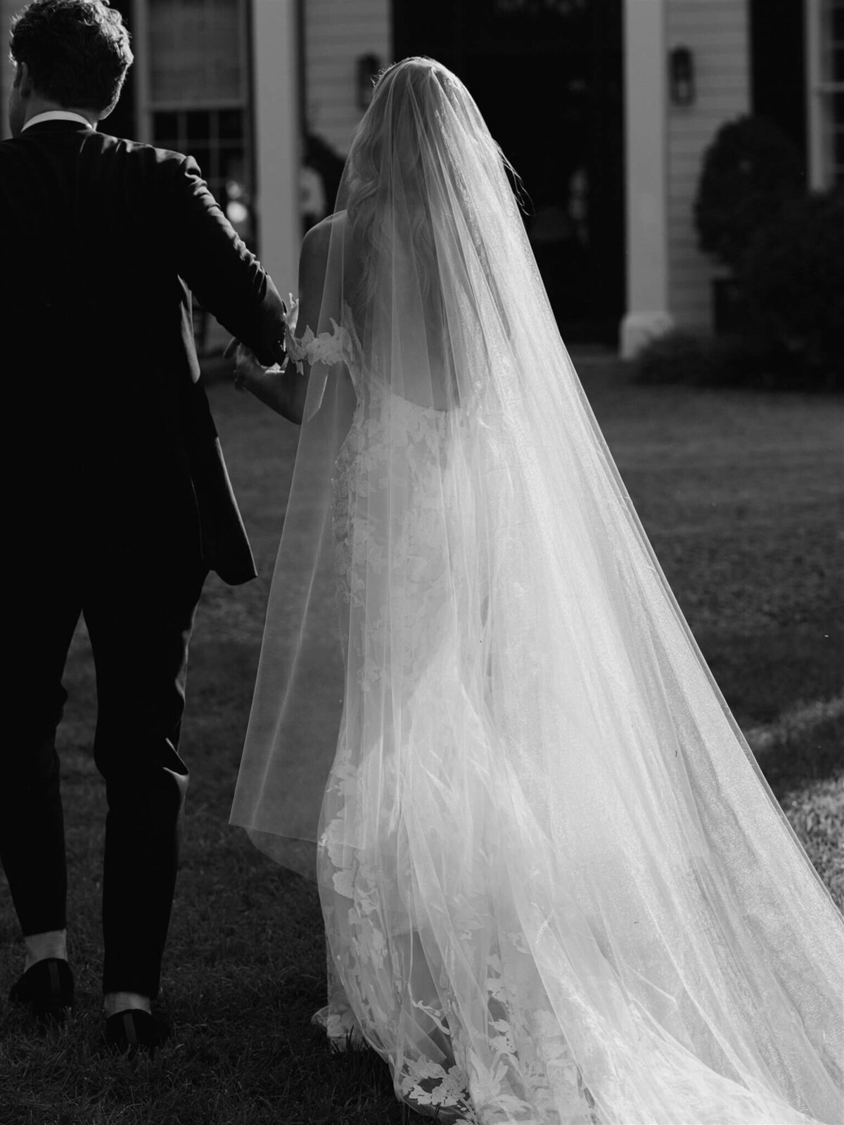 becca-gavin-springvale-floral-bw