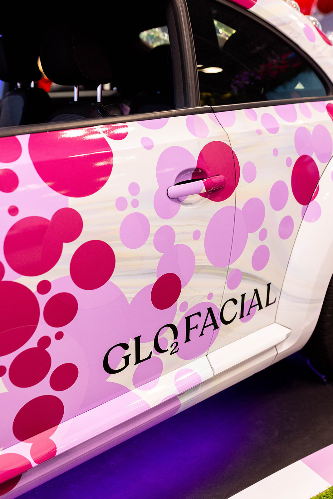 javitz-center-branding-glofacial-41_websize