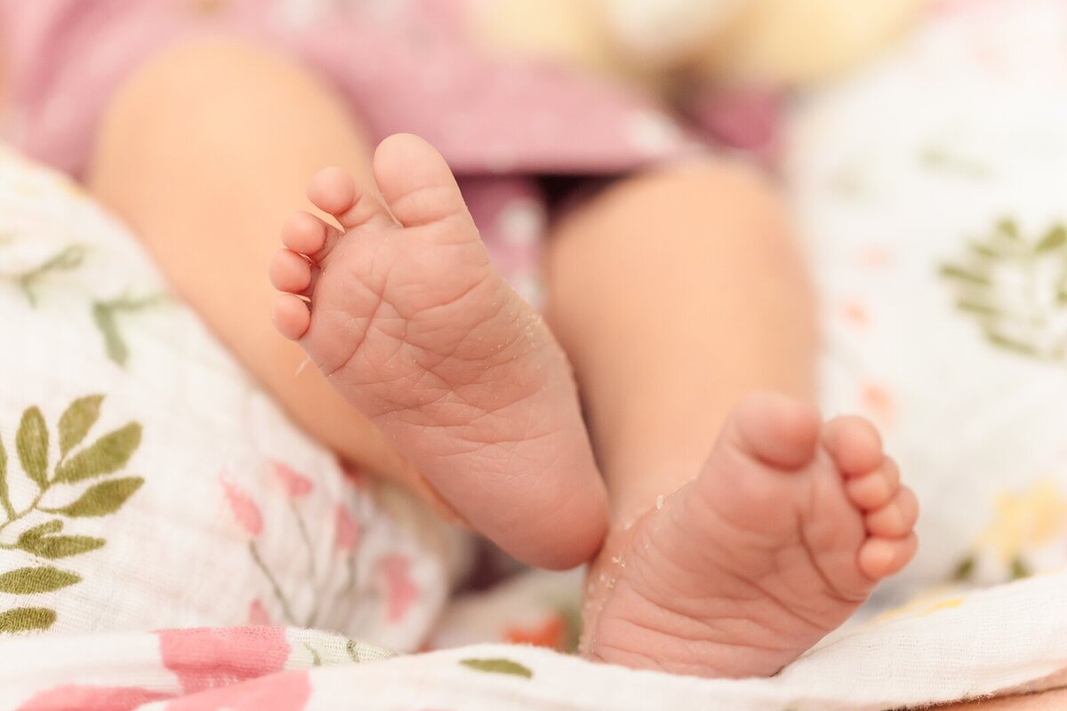 Wrinkly baby feet at a lifestyle newborn session