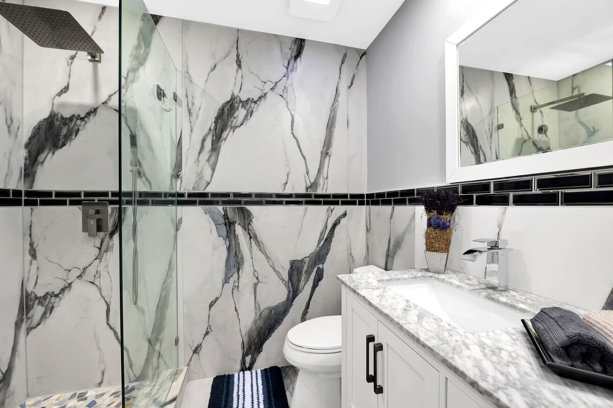 Bathroom 3 (1)