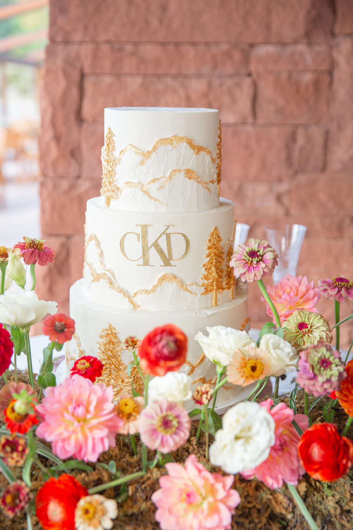 caitlin-david-roaring-fork-club-wedding-cake-2