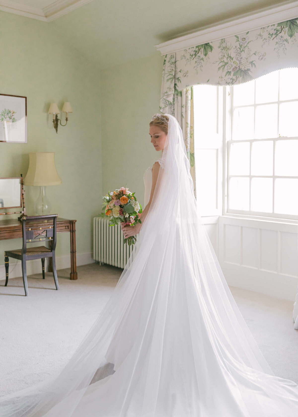 chloe-winstanley-wedding-scotland-phillipa-lepley-couture-veil