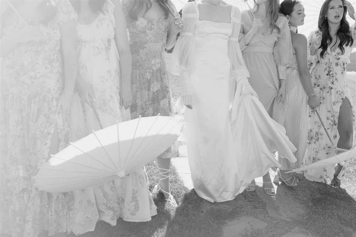 Timeless-Etherial-Wedding-Dresses-Leah-Gunn-Photography02