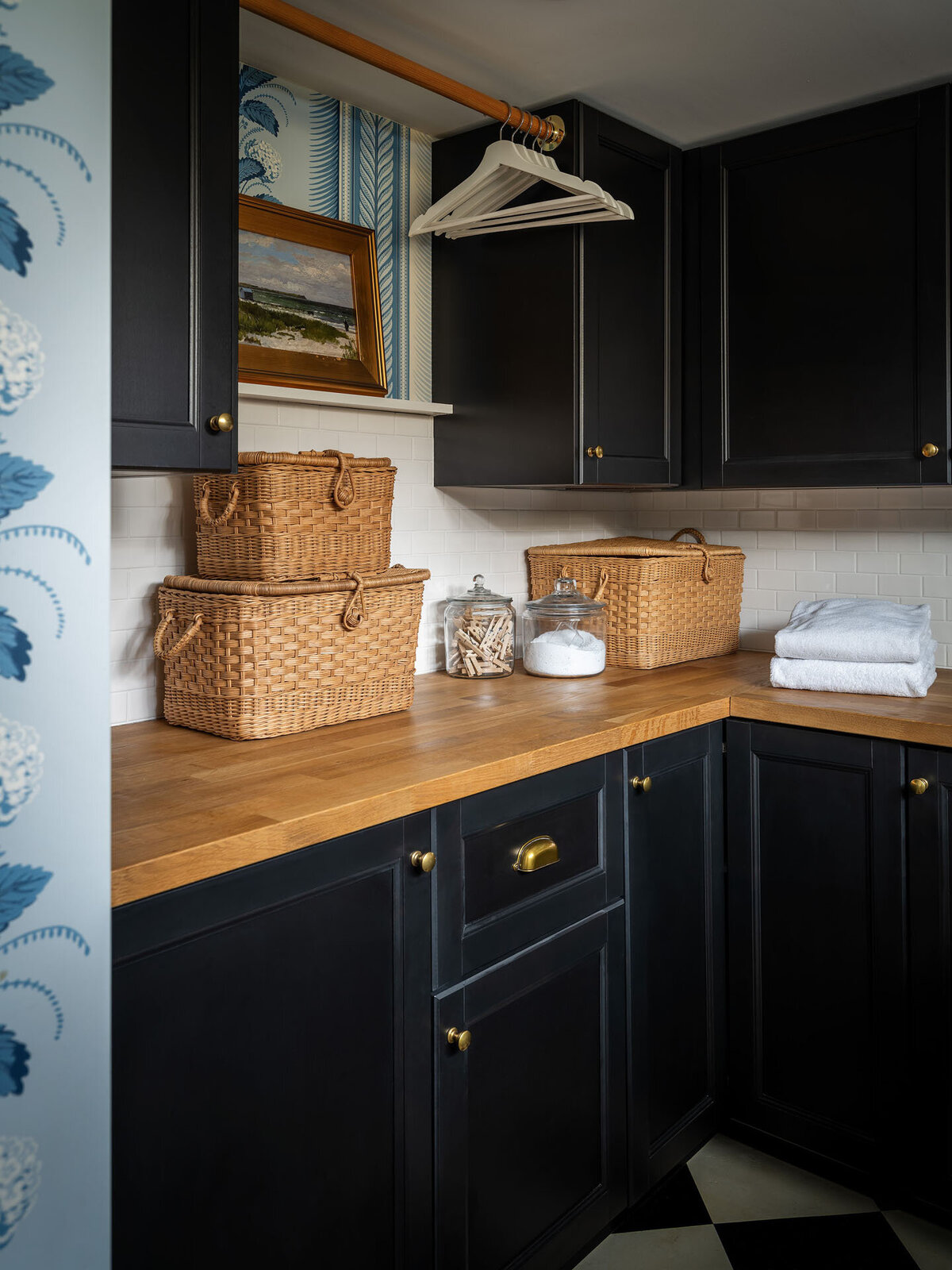 19-black-cabinet-laundry-room-hydrangea-drape-wood-counters