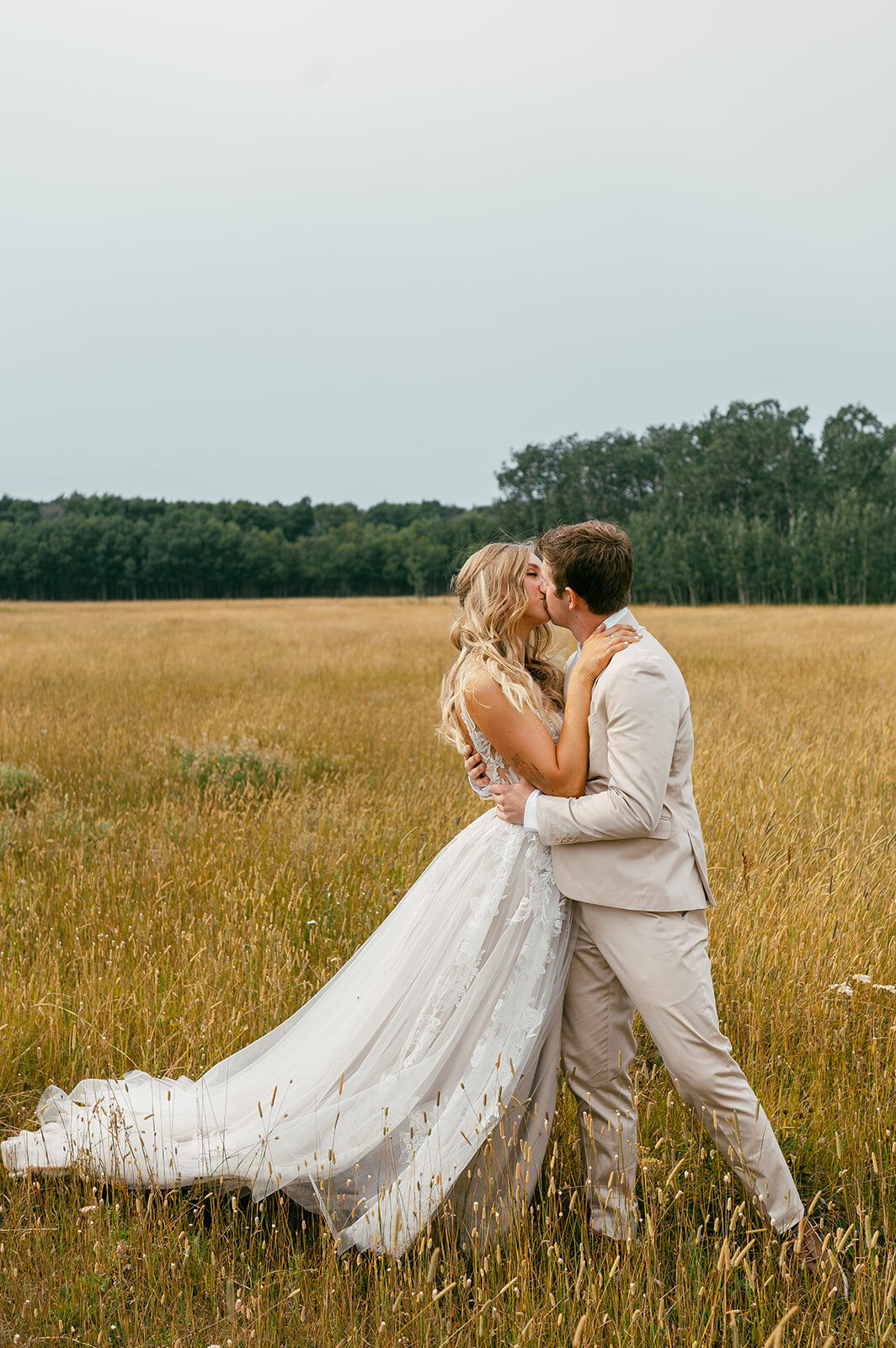 presley-gray-photo-Montana-ranch-elopement-6059
