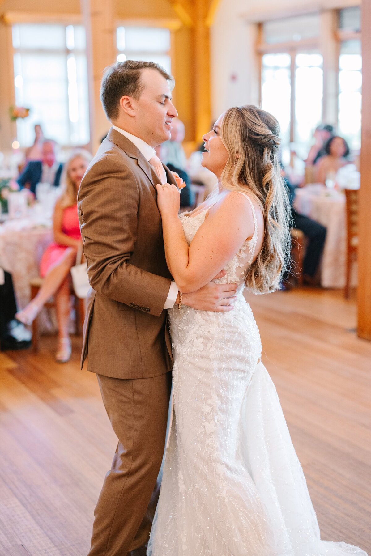 Vibrant_Palm_Springs_Inspired_Red_Barn_at_Outlook_Farm_Summer_Photography_Maine_Wedding_Photographer_0074