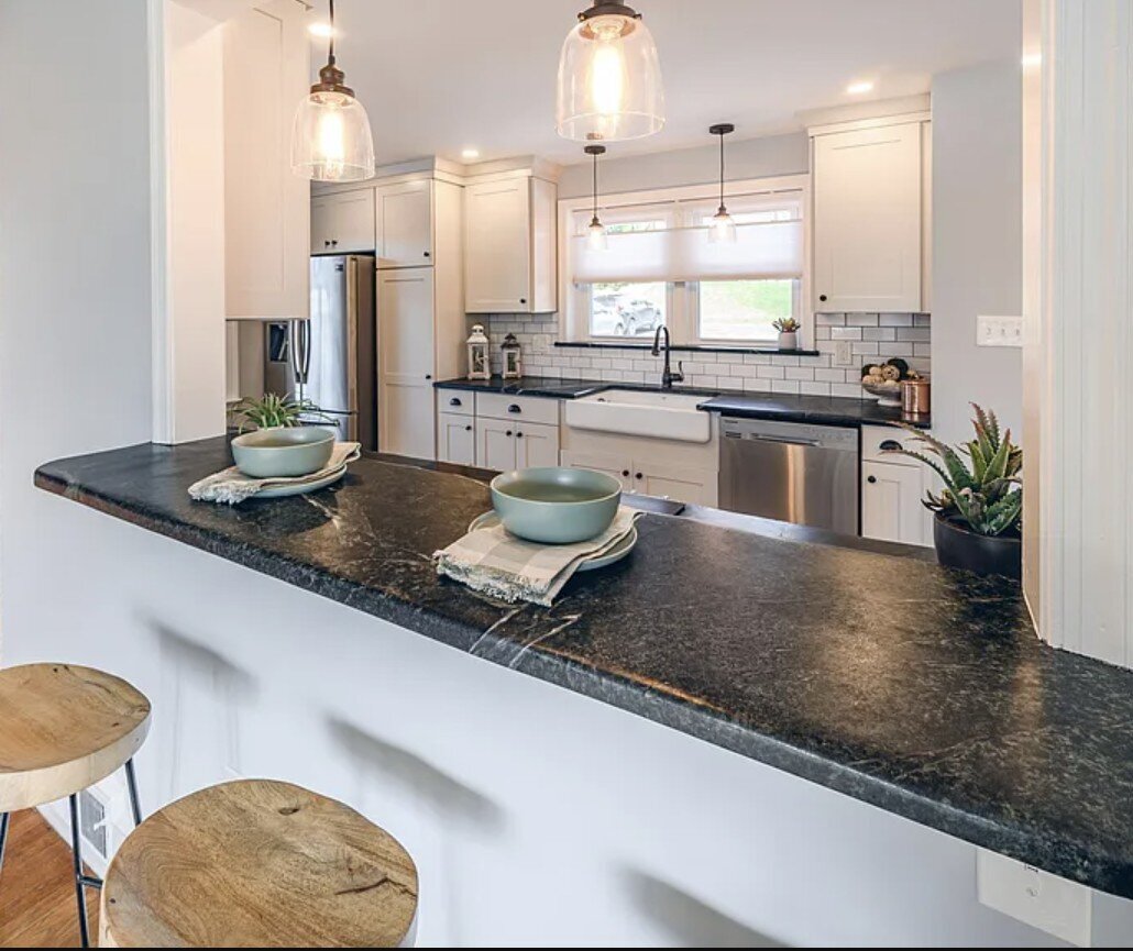 Kelly DeTommaso Occupied Home Staging Ambler PA Kitchen 3