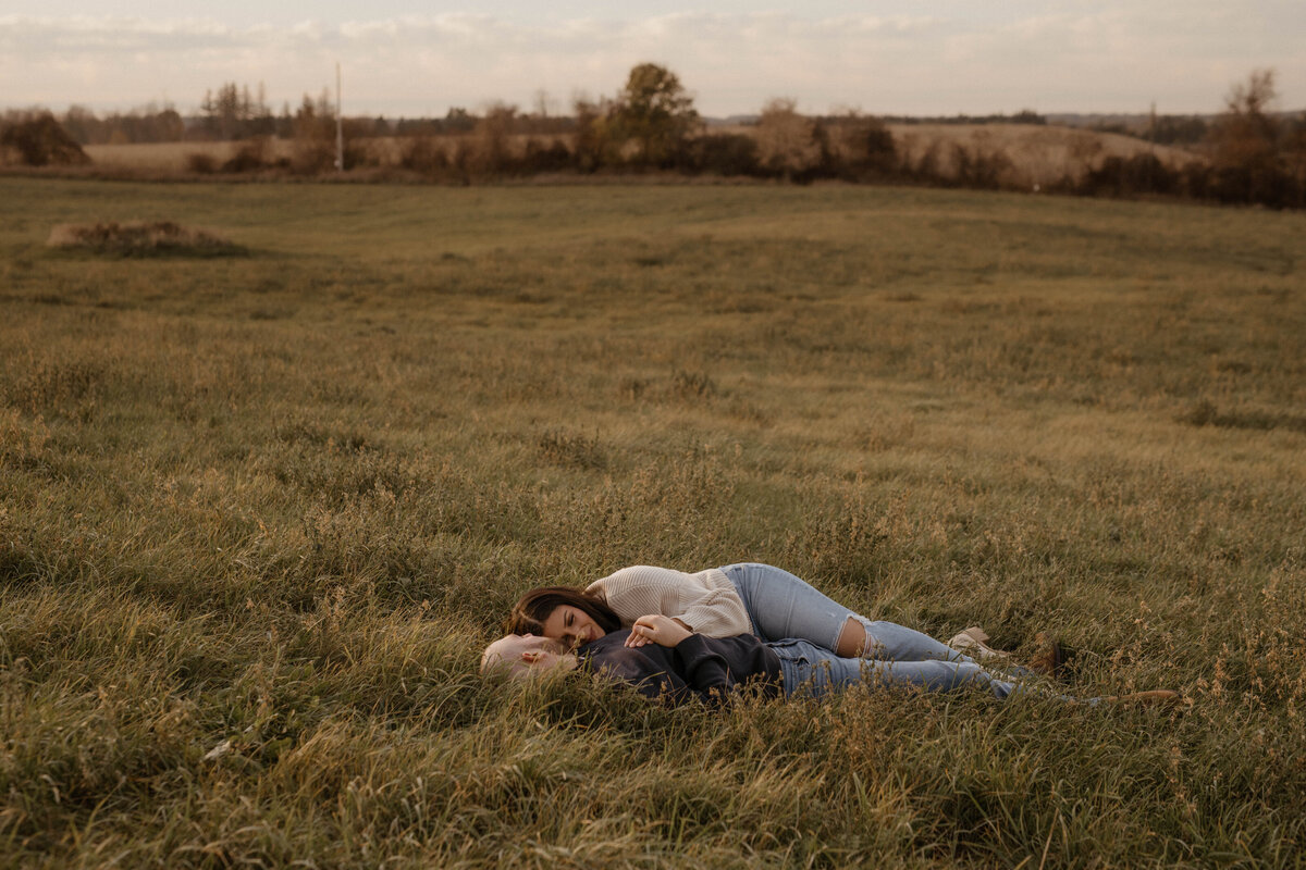 engagement-couple-session-intimate-outdoots-adventurous-scotsdale-farm34