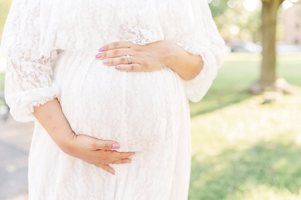 Closeup of a pregnant mama's bump