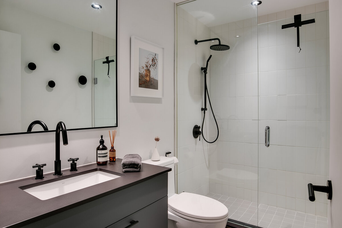 045_Bathroom