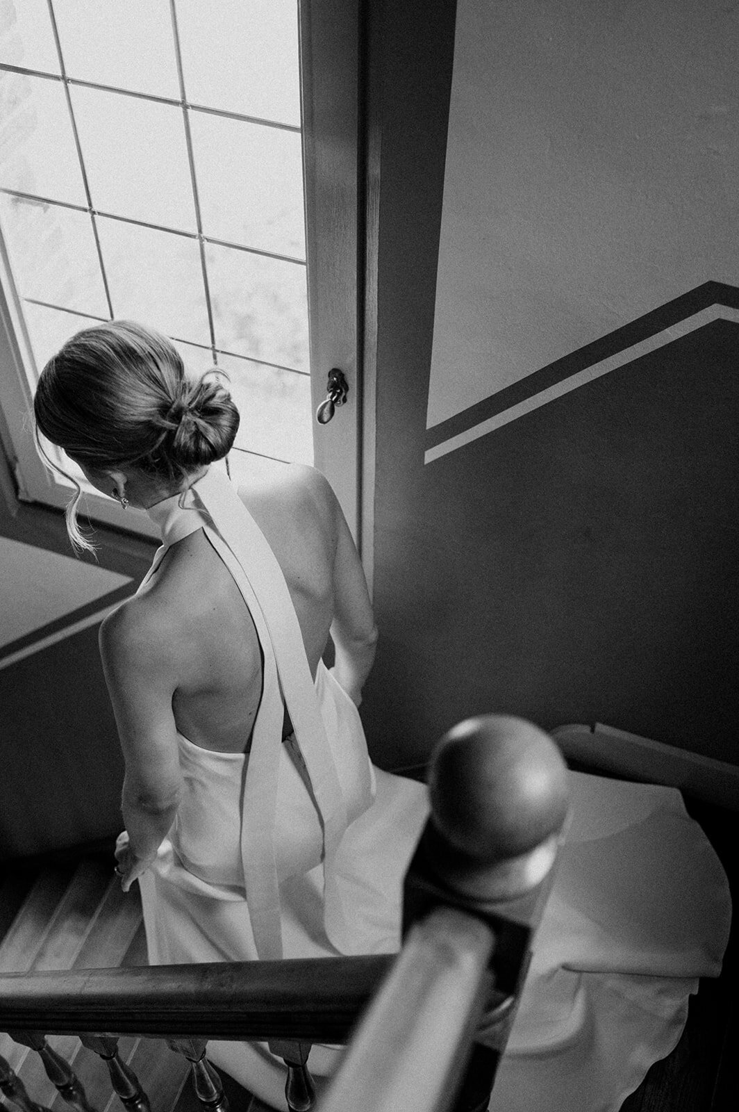 Herentals, salon weddings, moody, authentiek, alternatief trouwen,bruid, 2026, elopent, intiem, spontaan, tijdloos, trouwfotograaf, antwerpen - klaarmaken & first look-179
