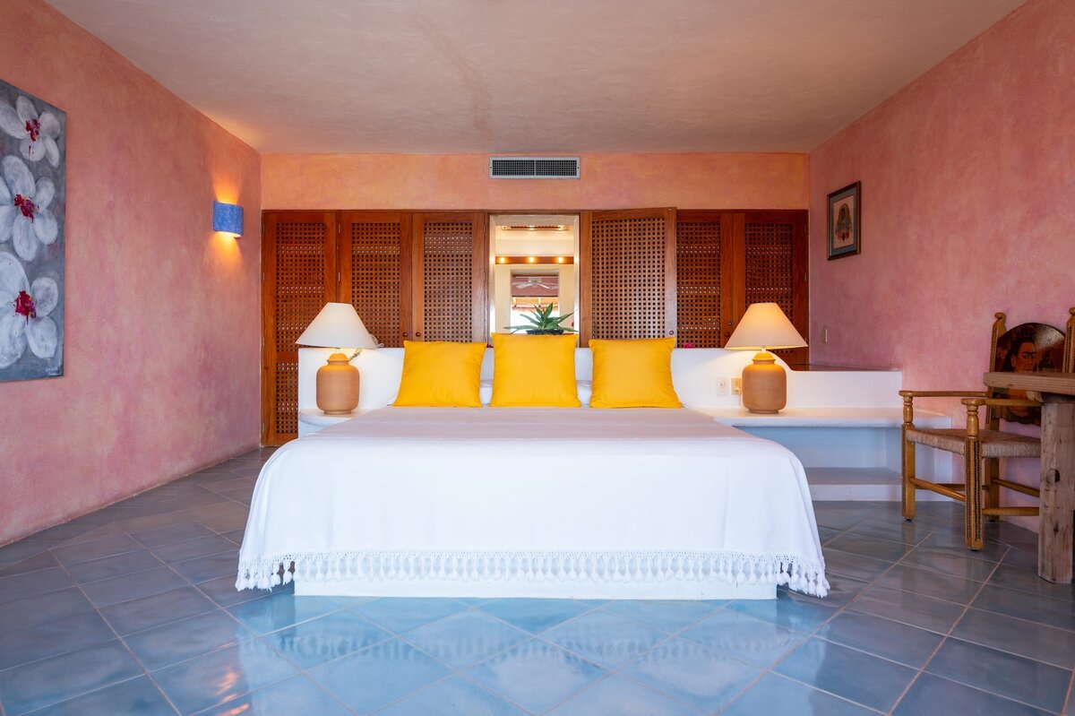 04-1-Careyes-Casitas-de-las-flores-Properties-Casita-Granada-Bedroom-6518