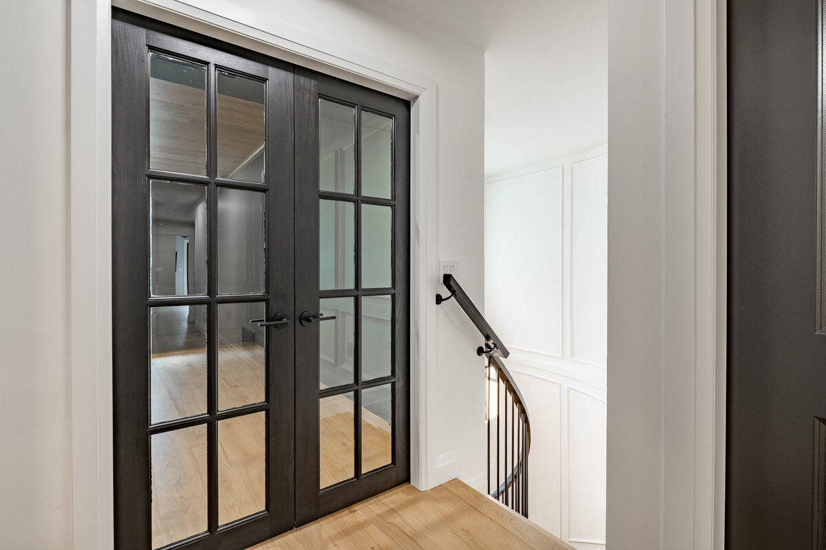 112 E 19th Ave-34
