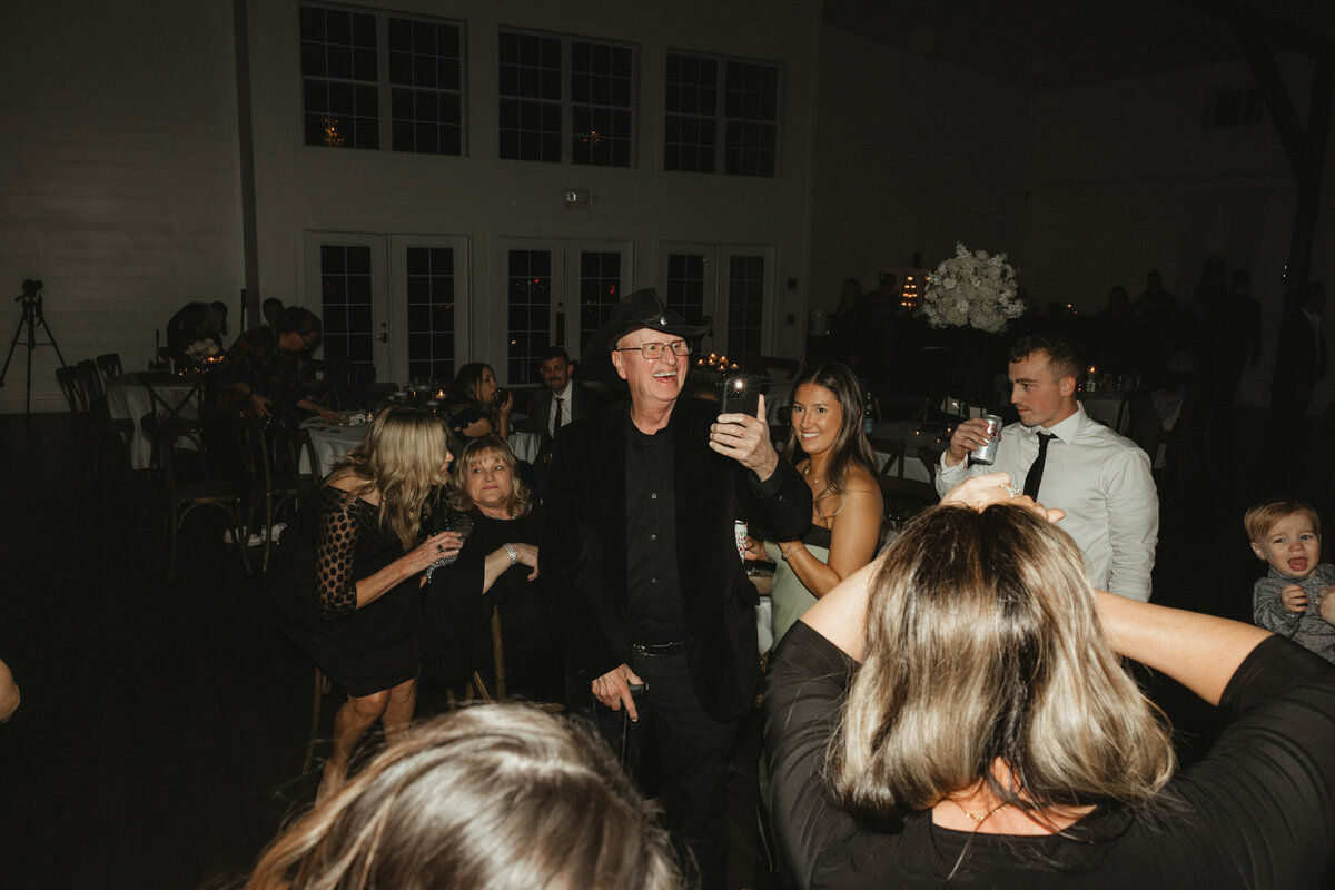 natalieandgarrettweddingar_emilyarwinephotography-234 (1)