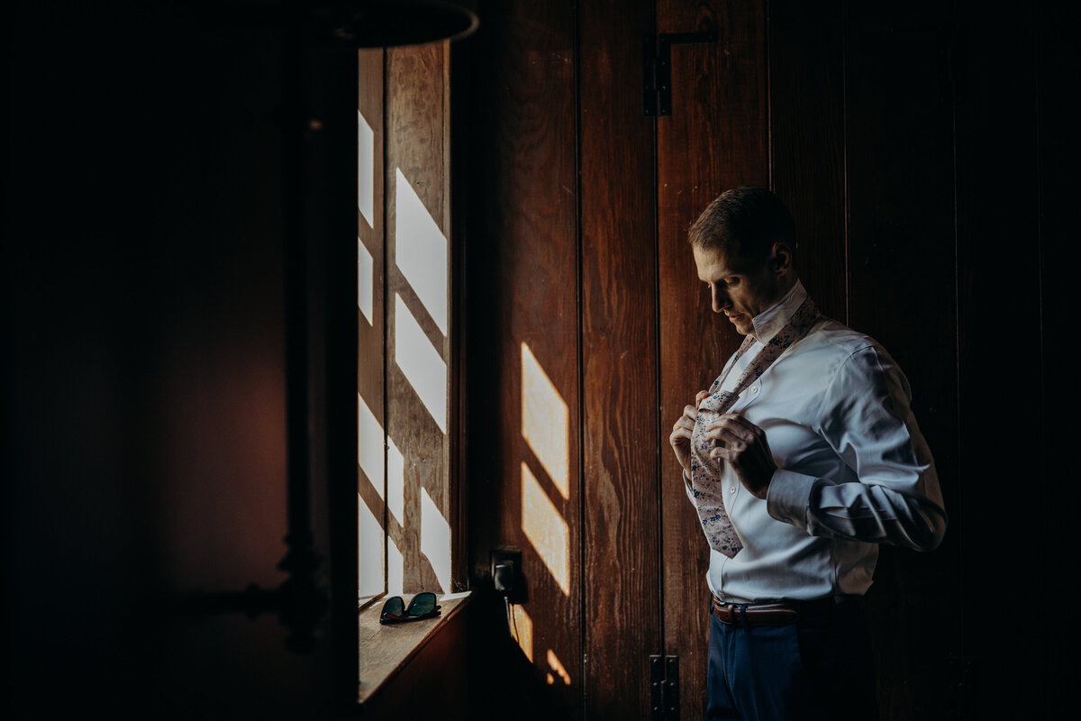 Moody-Wedding-Painterly-Light