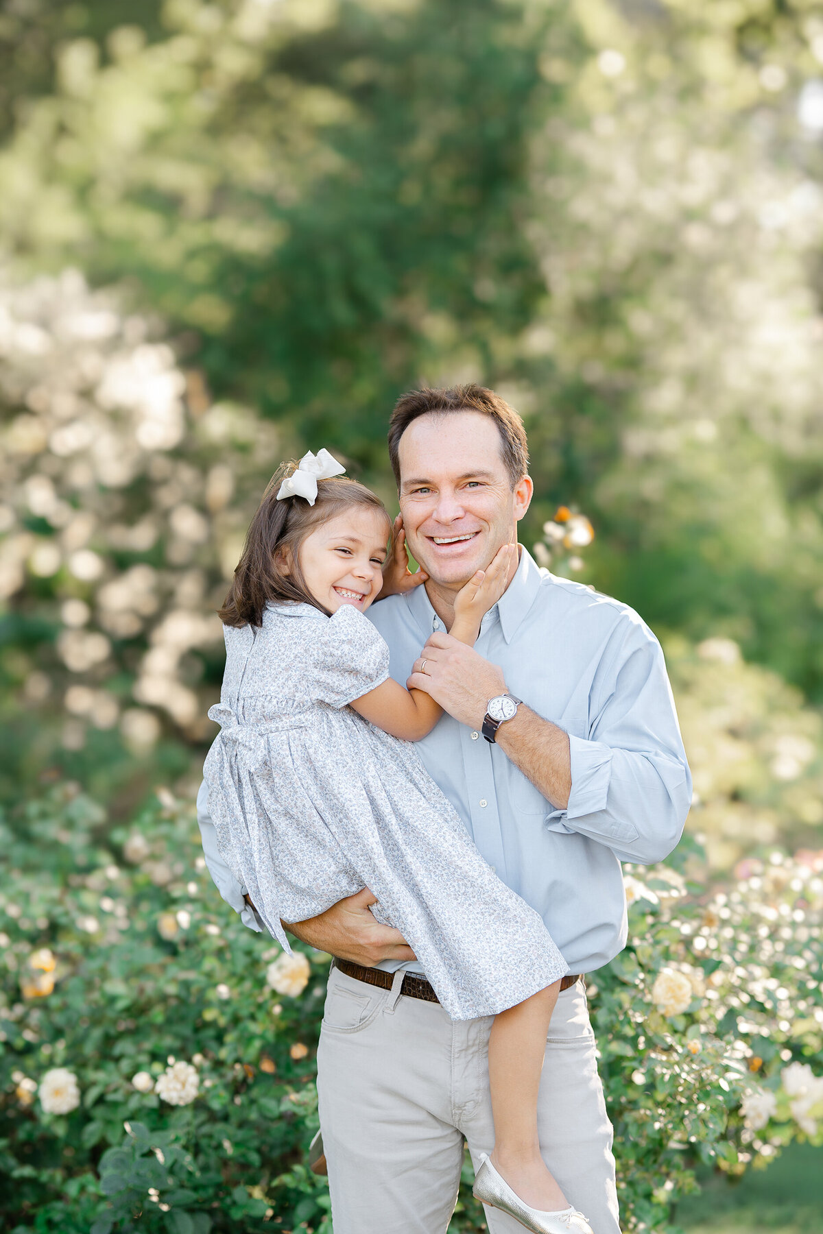 No Fail Poses for Family Photography Sessions with Young Children (15)