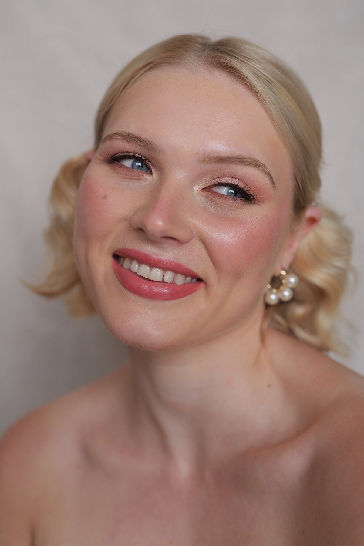 Natural bridal beauty look – Buckinghamshire wedding makeup
