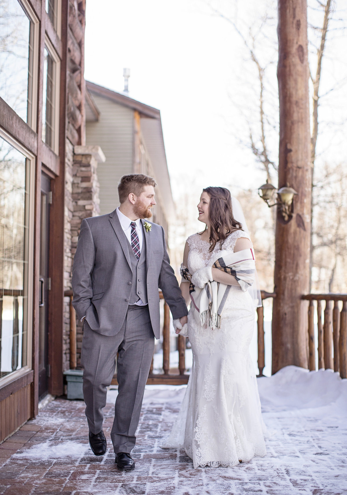 winter Minnesota wedding