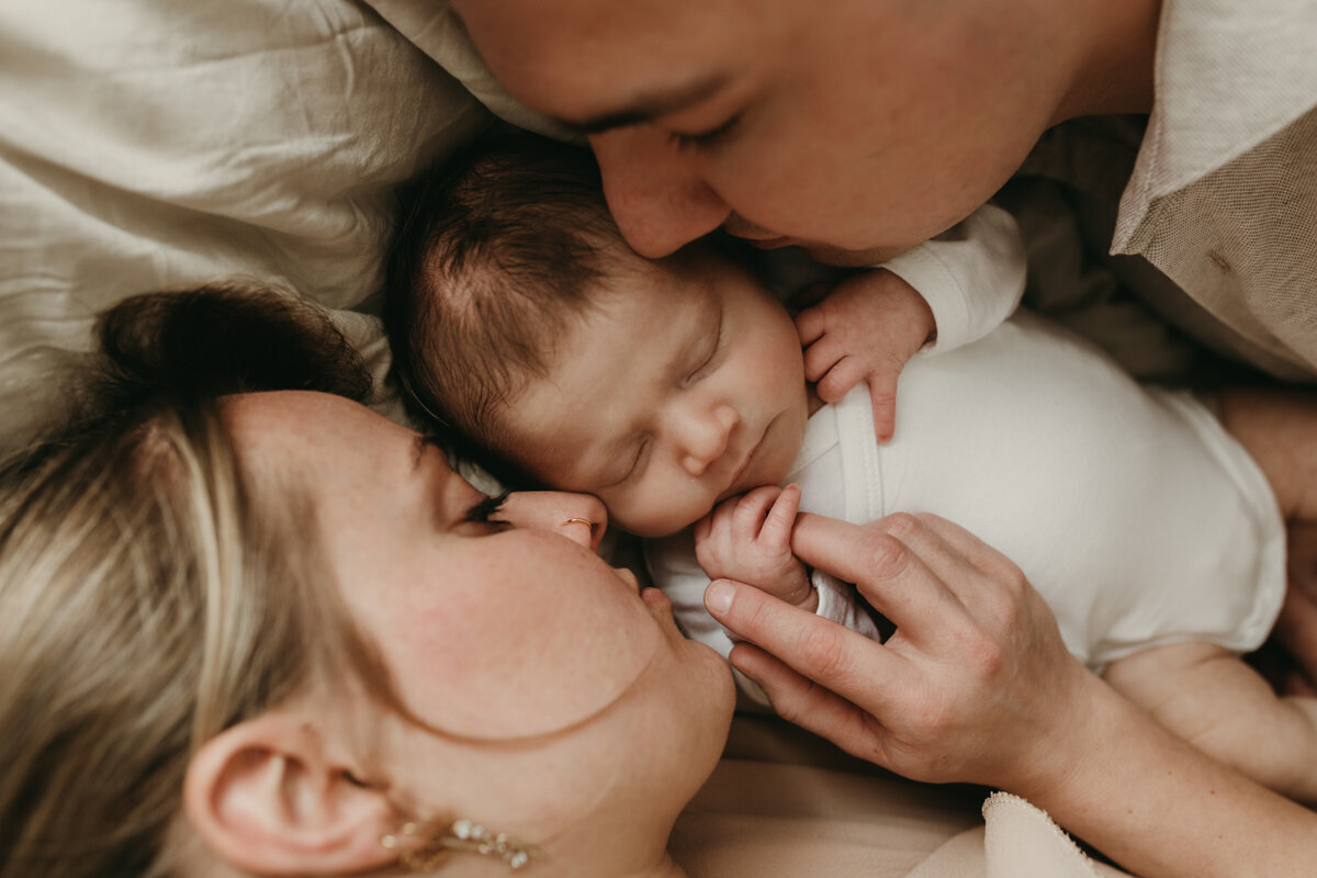 newborn-fotograaf-newborn-fotoshoot-nijmegen-blinkend-beeld-48