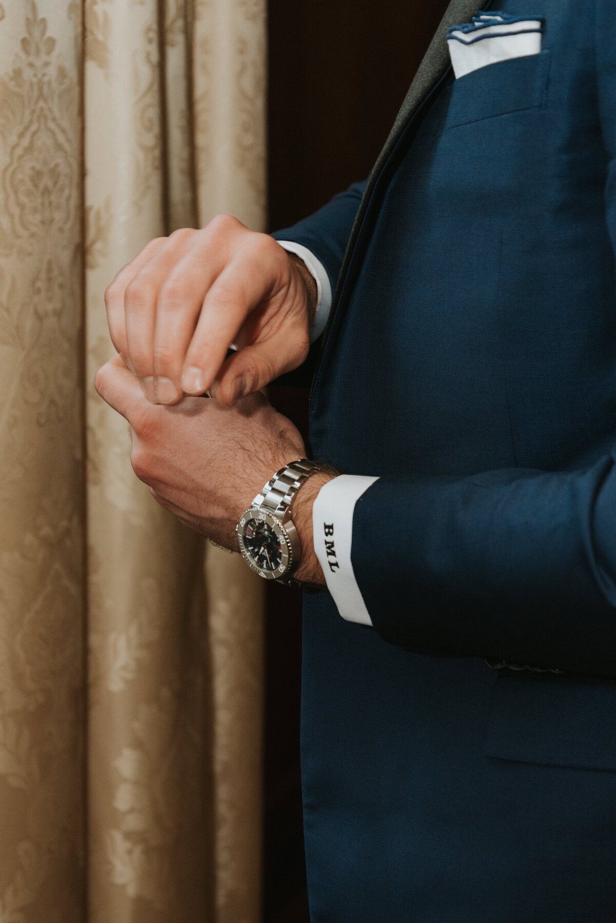 Faye-Fern-Creative-MariaBLung-Meg-Brandon-New-York-Athletic-Club-St-Patricks-Cathedral-Wedding-Getting-Ready-11