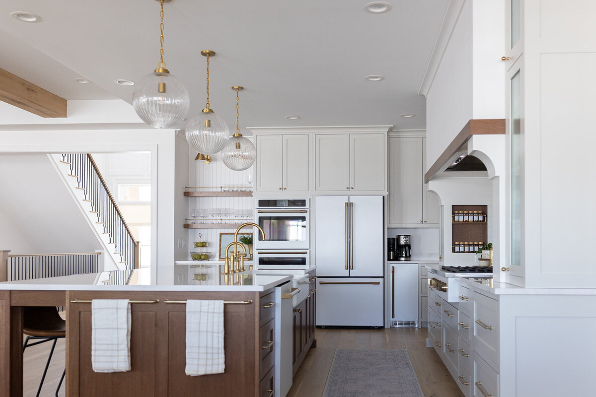 michele rosenboom design cozy colonial kitchen 9