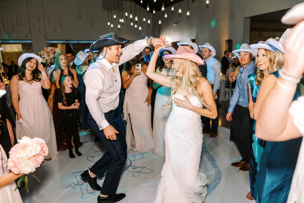 TM_Canyonwood_Ridge_Wedding-853