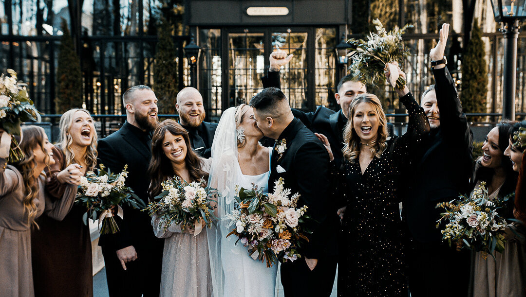 A Shepherd's Hollow Wedding Photo Videography Moment