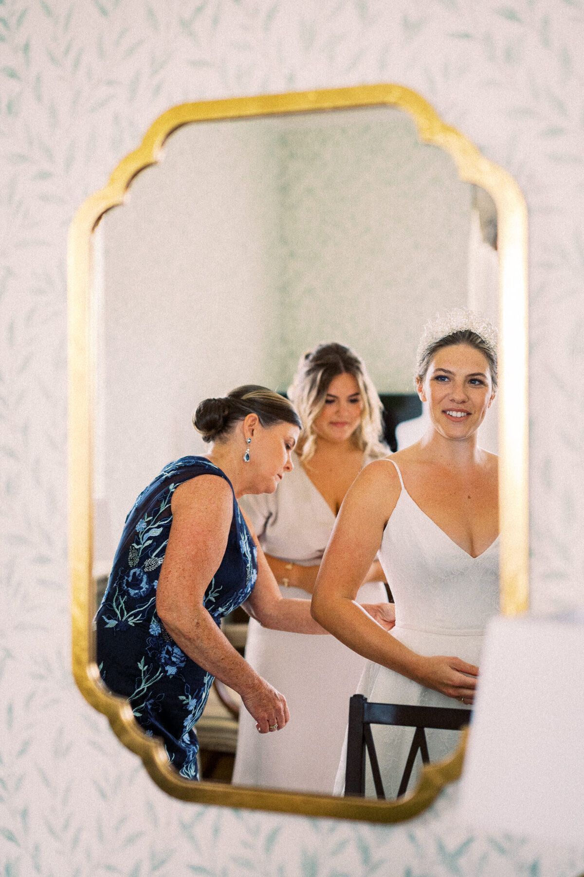 Farmington Country Club Wedding Photographer - Hunter and Sarah Photography-11