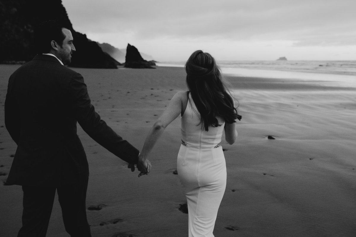 hug-point-elopement-oregon-coast-2