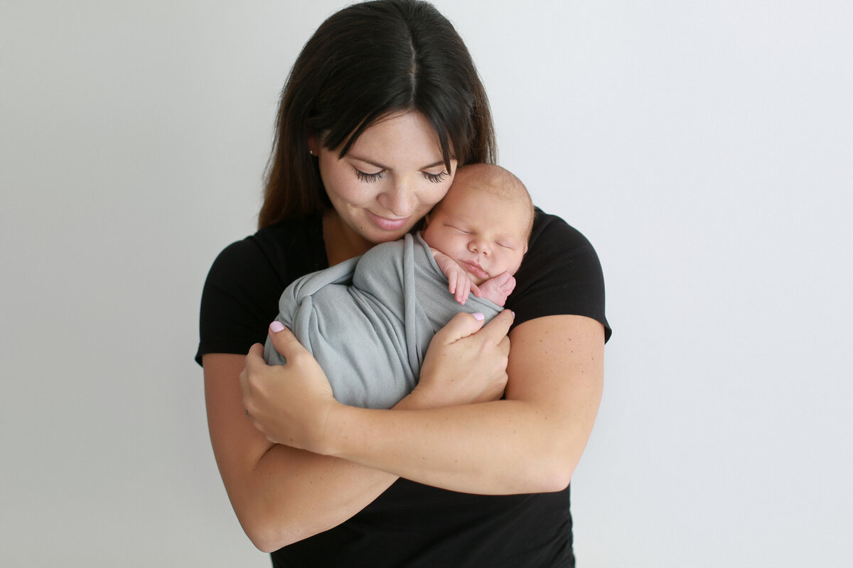 newborn photographer - ontario photographer 060