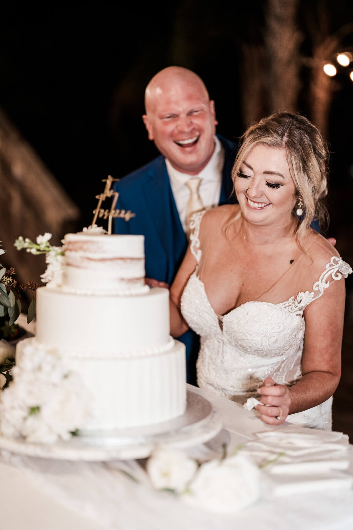 The-Gulf-Florida-Wedding-Photos-Video-Film-Megan-Chase-Wedding-Cake-Cutting