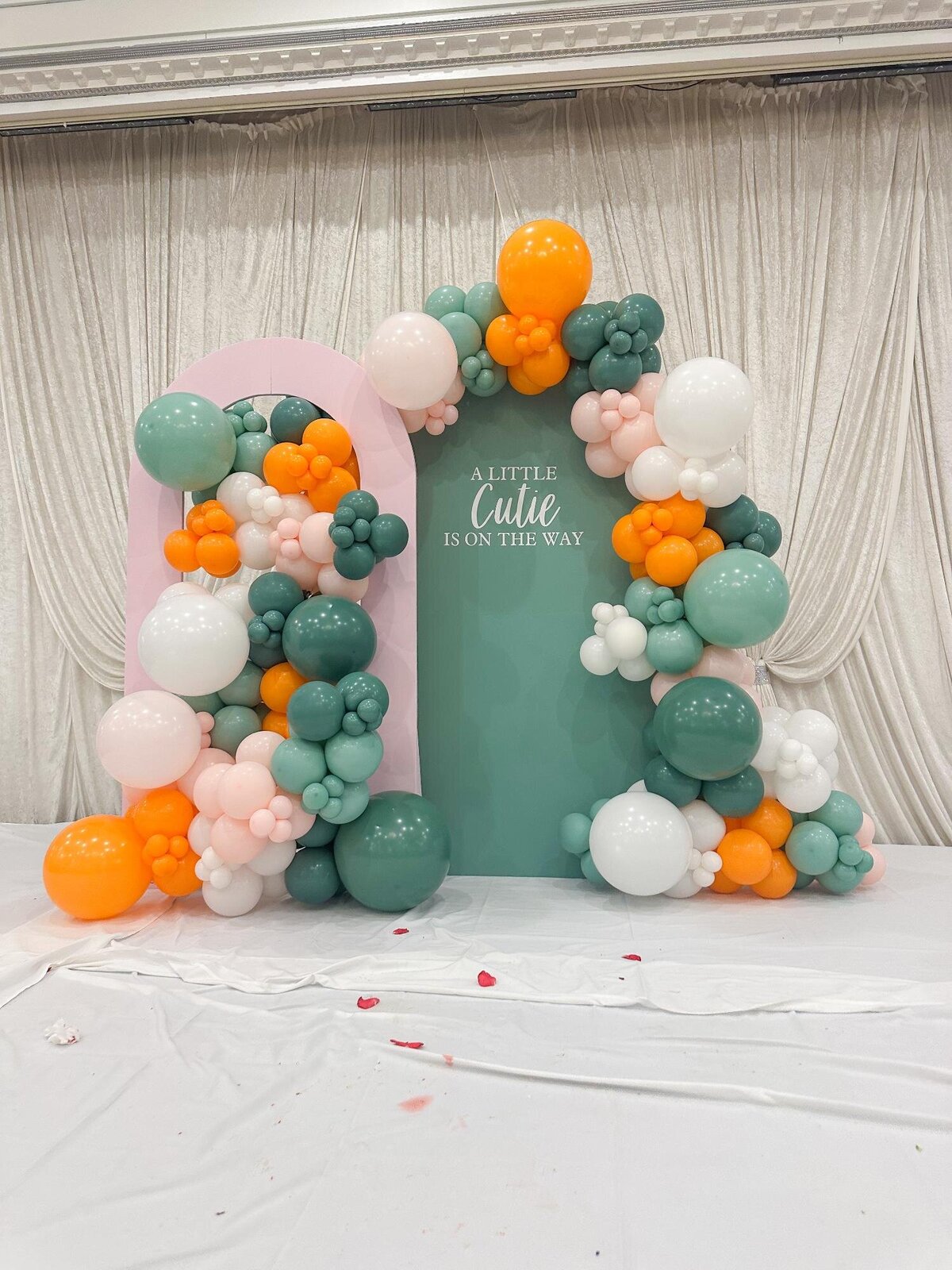 Lake Forest baby shower decor and balloons - cutie themed