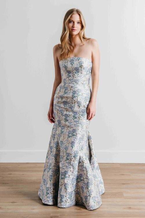 uploads-1743694651054-clau2