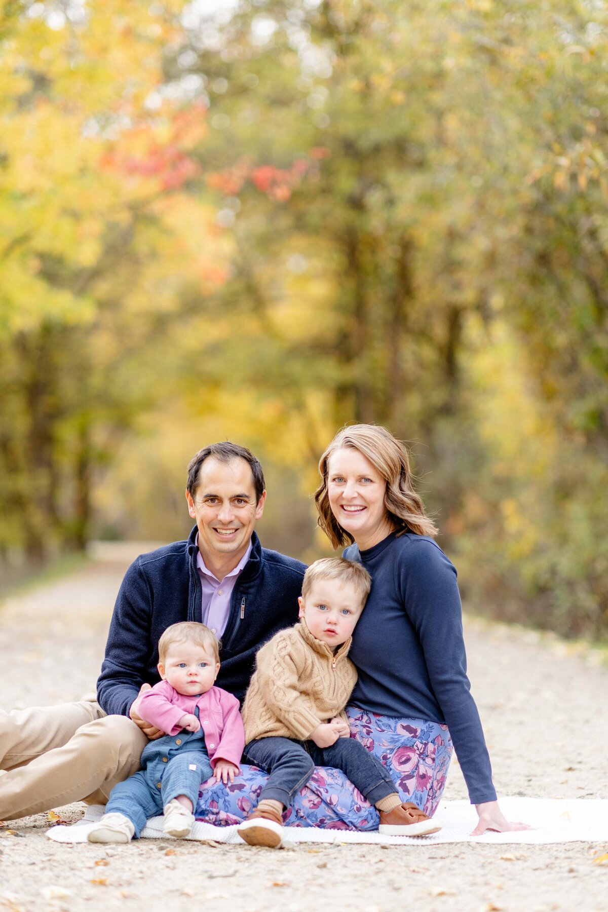 Boise-ID-fall-mini-session-Magnolia-and-Grace-Photography-Co-Merrill-Park-SaraB# (1)-8