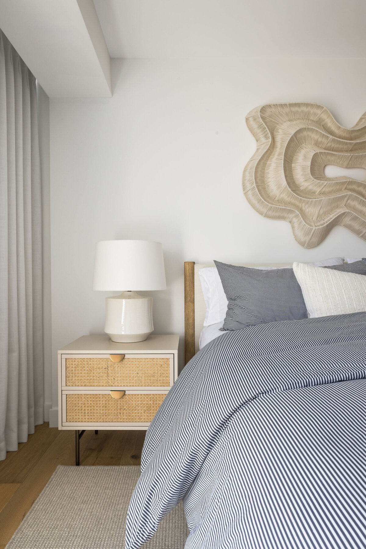 09-22-25_B56_1710AvenidaDelMundo8347