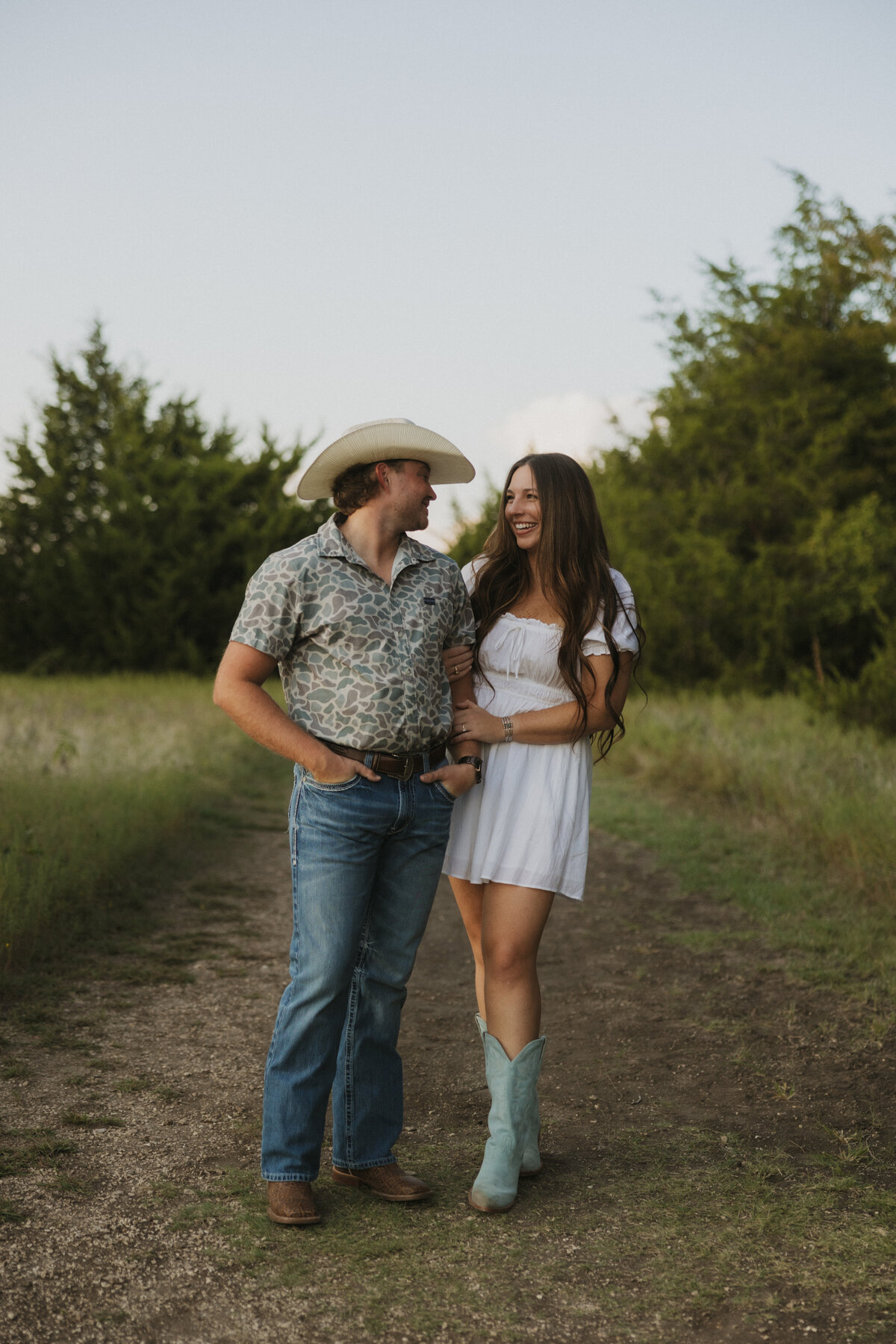 Abby Heron Photography Texas Based and Travel Wedding and Couples Photographer — Couples Gallery for Logan + Lauryn 2