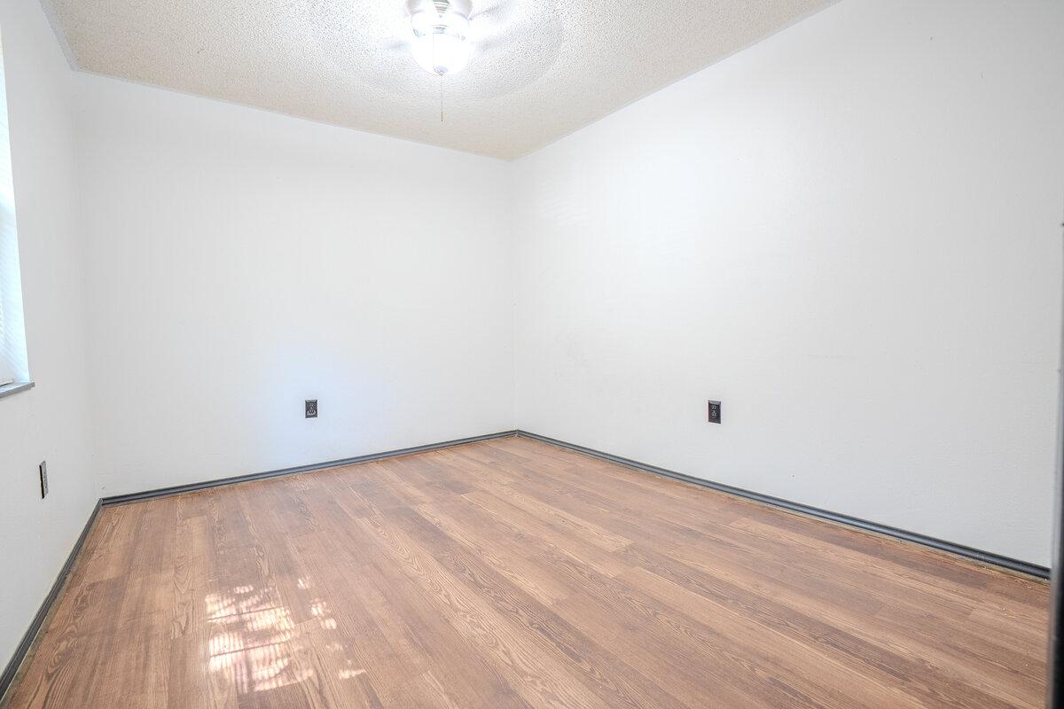 Gainesville-tx-house-with-mother-in-law-quarters-for-sale