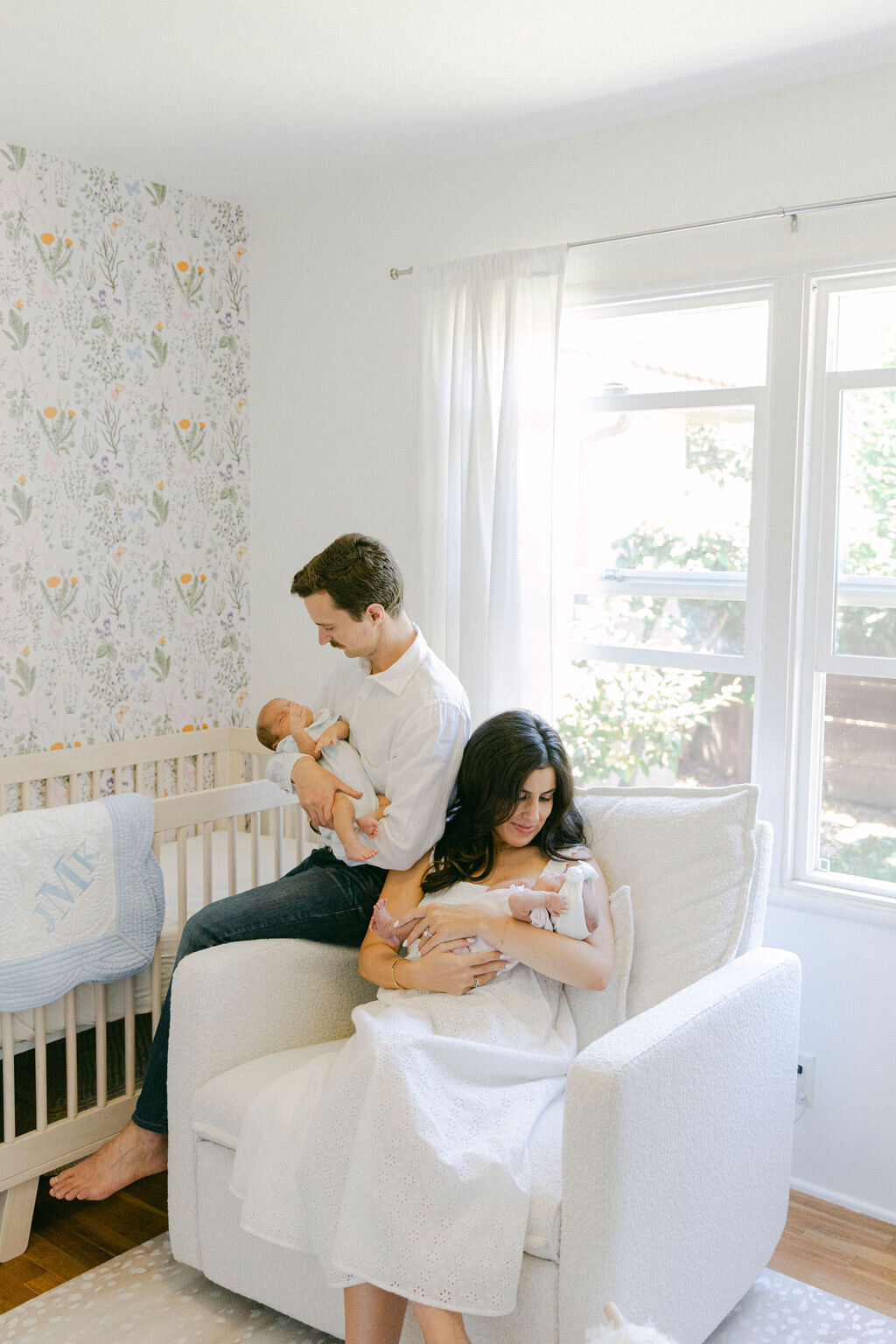 PERRUCCIPHOTO_MONRO_TWINS_66
