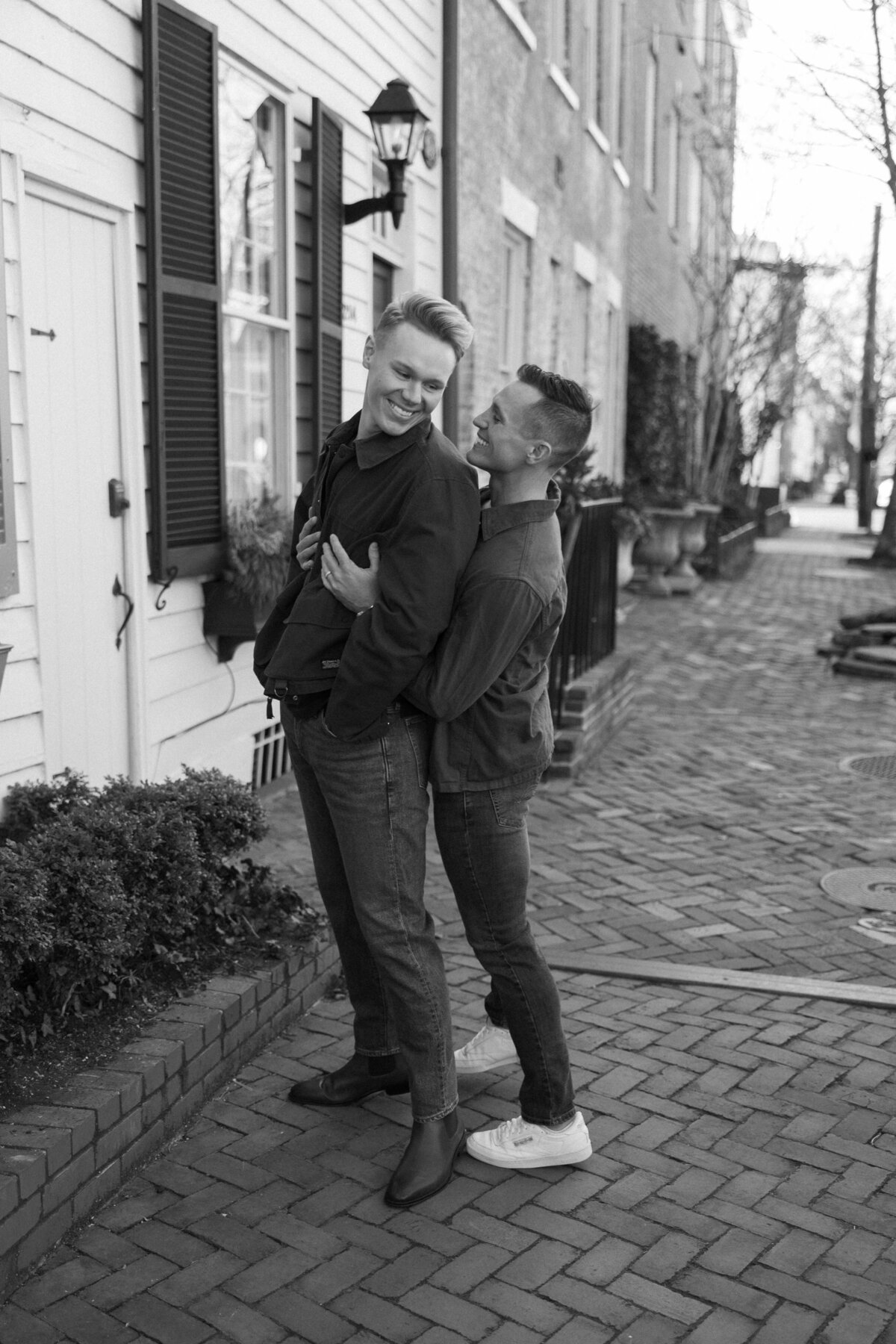 Couple Session by Richmond VA wedding photographer
