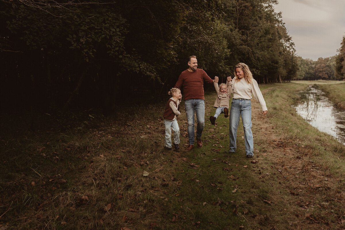 Spontane-familie-fotoshoot-door-Studio-Steef-Alphen-aan-den-Rijn-53